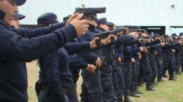 Preparen y apunten. La Policía de Buenos Aires es la más numerosa del país, con más de 60 mil efectivos.