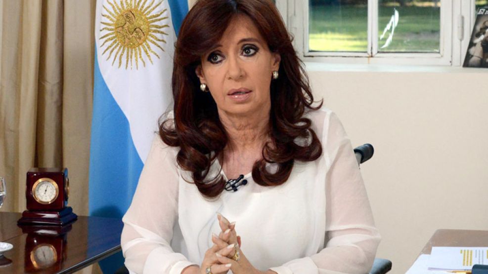 La denuncia incluye a la presidenta Cristina Fernández de Kirchner y a varios de sus funcionarios.
