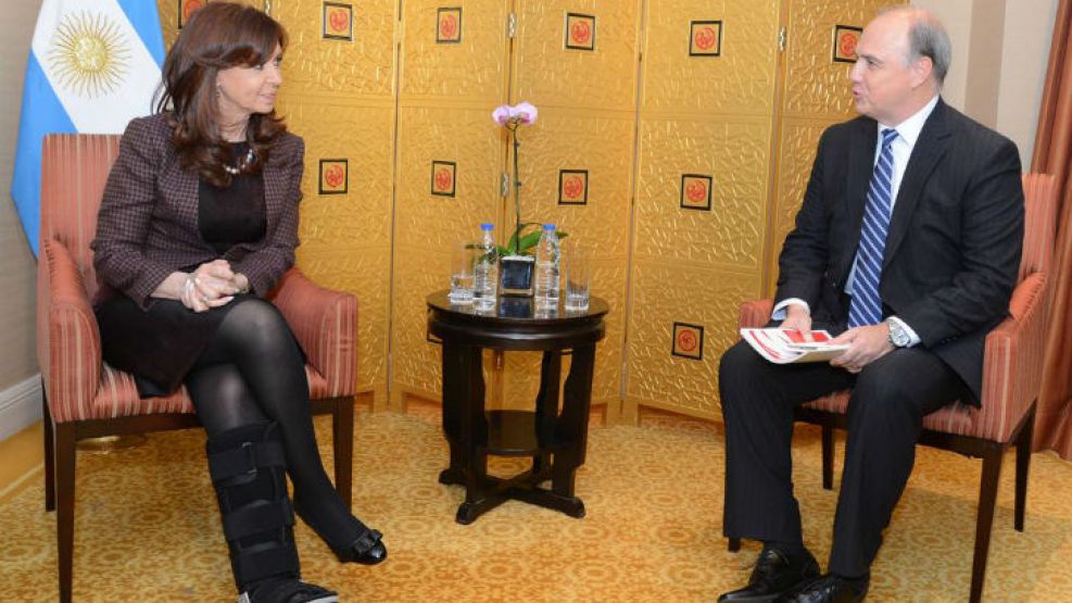 La presidenta habló en las redes sociales sobre su primer día de reuniones en China