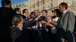 En su habitual contacto con los medios antes de ingresar a la Casa de Gobierno, Fernández habló de Hotesur y Ciccone.
