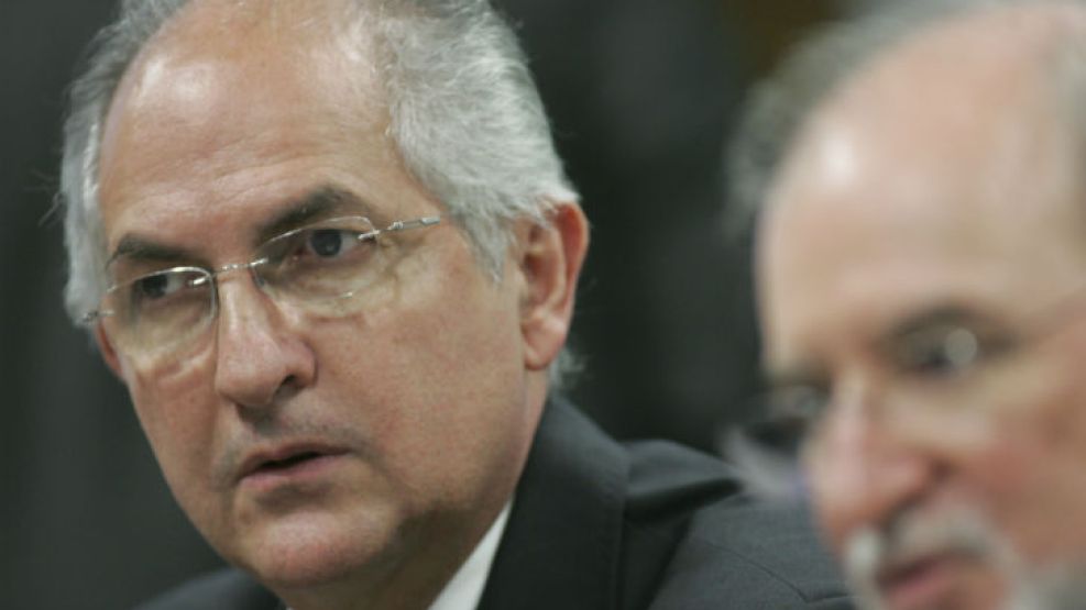 El alcalde opositor de Caracas, Antonio Ledezma, fue detenido por miembros del Servicio Bolivariano de Inteligencia.