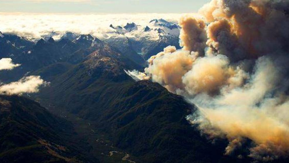Gigantesco incendio en Chubut