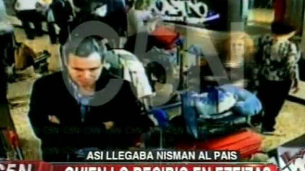 Nisman en el aeropuerto de Ezeiza