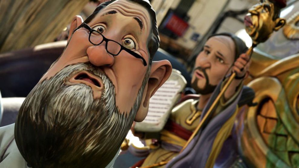 El Presidente Mariano Rajoy y el líder del partido político Podemos, Pablo Iglesias tuvieron su muñeco en las fallas.