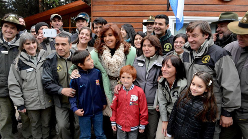 Orgullosa. Ayer, Cristina en El Calafate tras el anuncio.