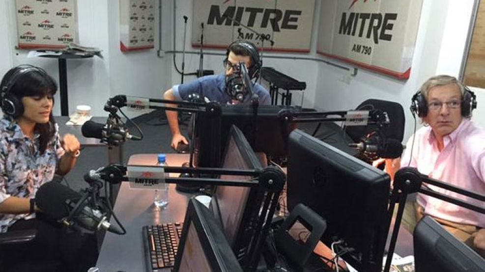  La mujer de Lanata, Sara Stewart Brown, había acudido al estudio de Radio Mitre para ser entrevistada.