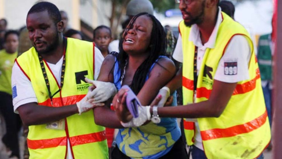 Al menos 147 muertos Y 79 heridos en el ataque a la universidad de Kenia.