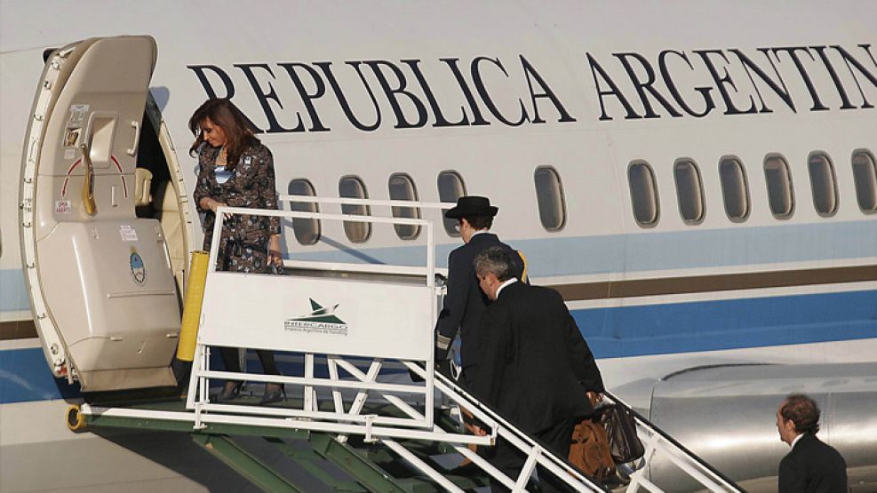 La Presidenta partió a las 16 rumbo a Panamá.