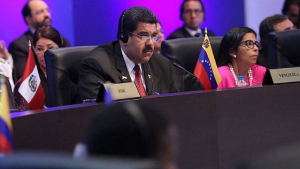 A su vez, Maduro le exigió a Obama derogar el decreto, que considera a Venezuela como una “amenaza inusual y extraordinaria” para Estados Unidos.
