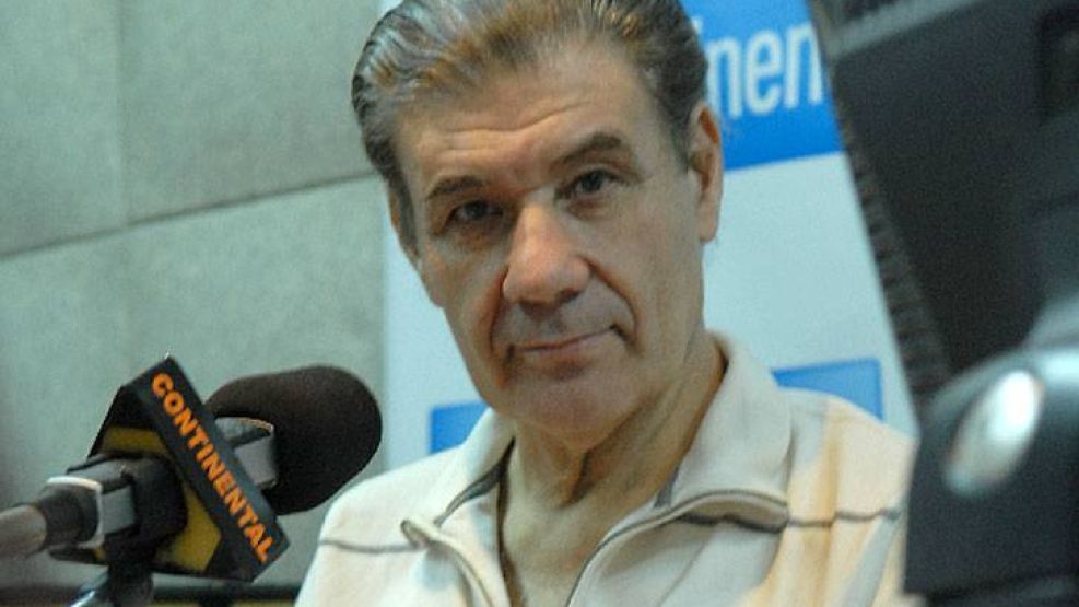 Víctor Hugo Morales denunció agresiones en las inmediaciones de Clarín.