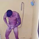 Nicolas Conte desnudo en la ducha (7)