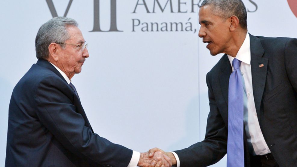 Presidentes. Raúl Castro y Barack Obama. Coincidieron en que era esencial el retiro de la lista. 