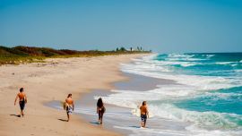 beach_sebastian_inlet_surfers_walking_on_beach