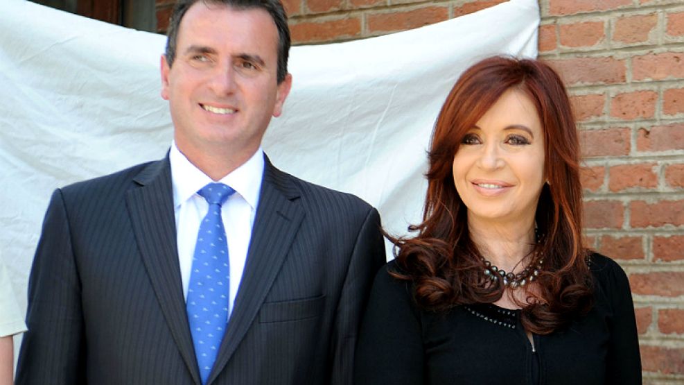 El gobernador actual Francisco Pérez junto a Cristina Fernández de Kirchner.
