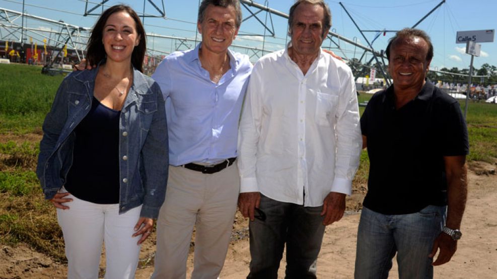 El candidato a gobernador de Santa Fe por el PRO, Miguel Del, junto a Mauricio Macri y Carlos Reutemann durate su campaña por la gobernación de la provincia.