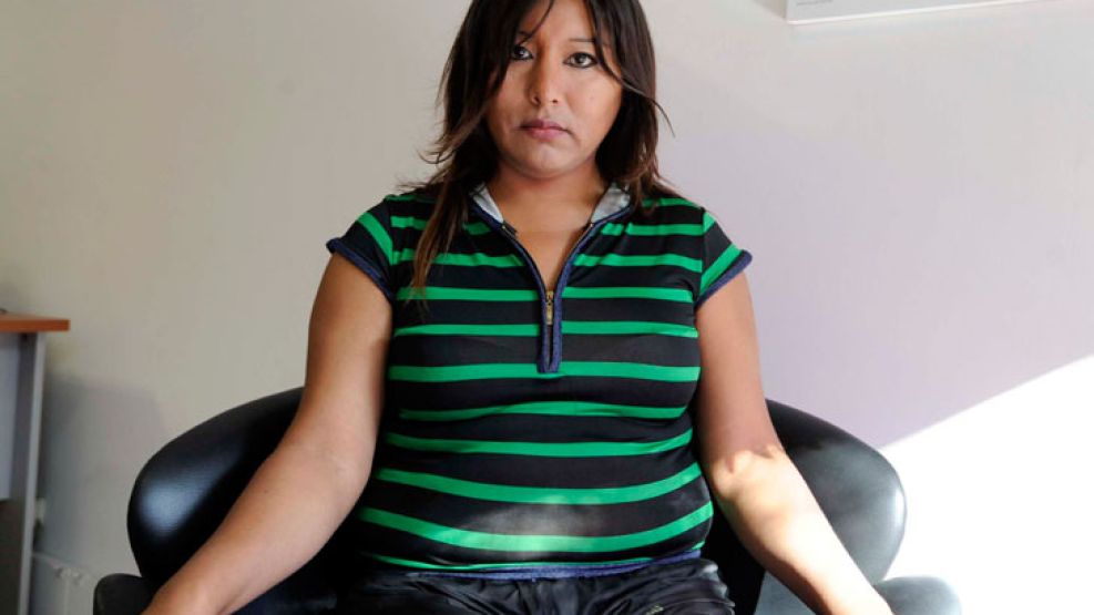 Flores, de 33 años, presentó su denuncia ante el INADI y la Dirección de Derechos Humanos.