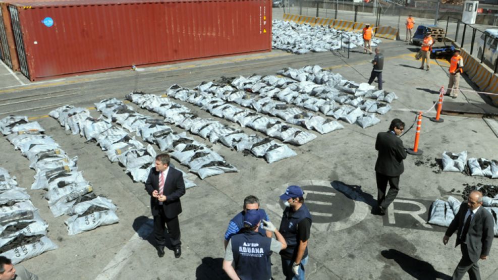 En 2012 fue decomisada una tonelada de cocaína en bolsas de carbón.