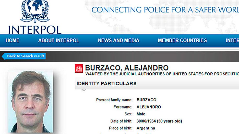 Canje. Burzaco pretende cambiar beneficios por información. Abajo, su recorrido de Zurich a Bolzano.