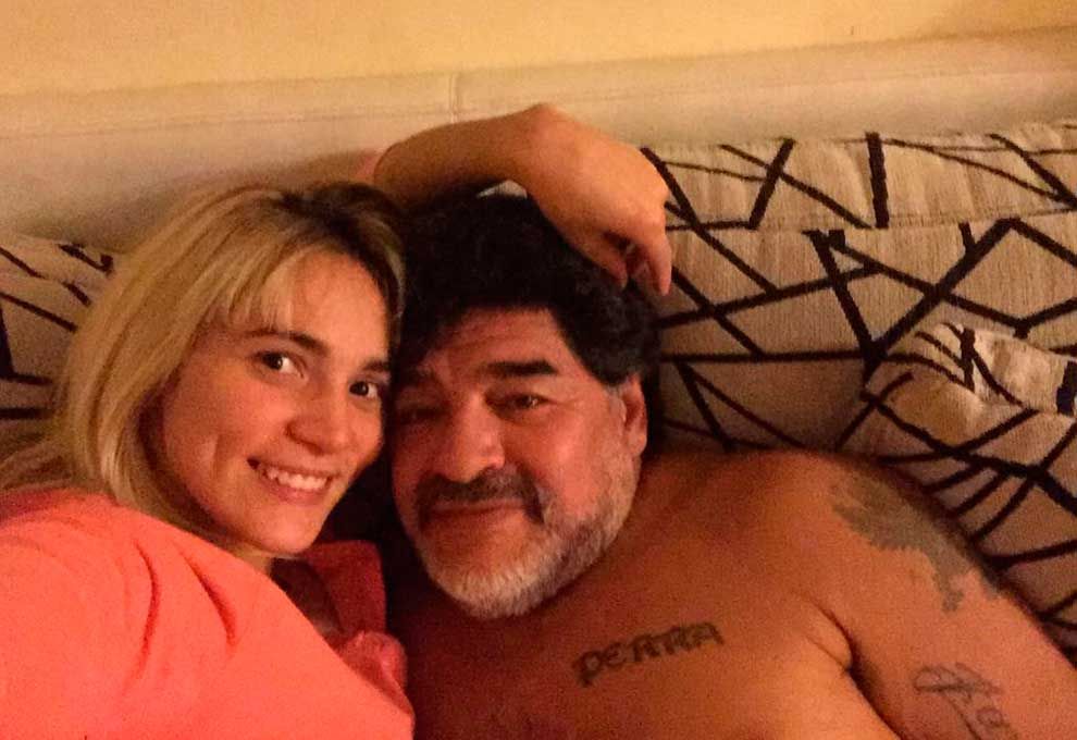 Ampliar Rocio Oliva y Diego Maradona.