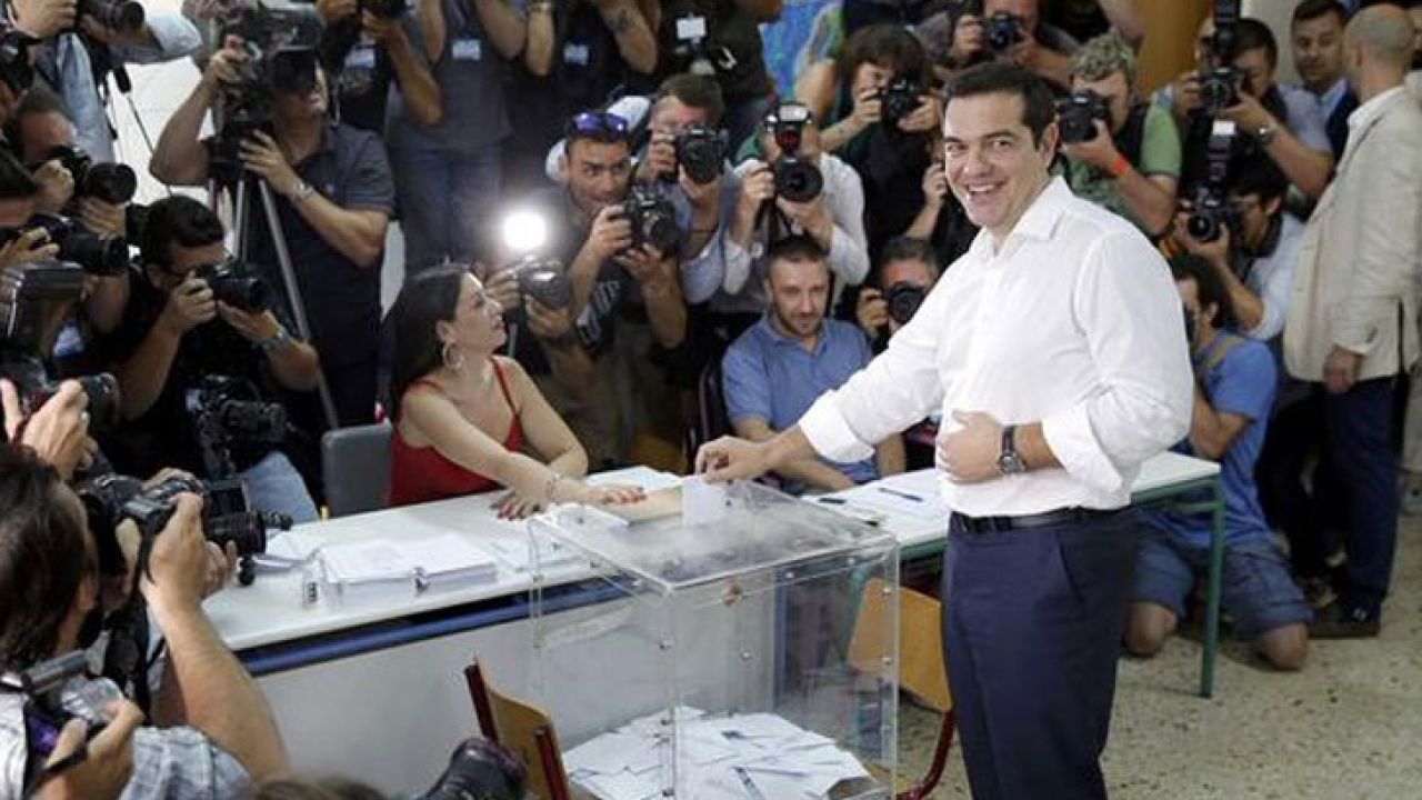 tsipras-votando