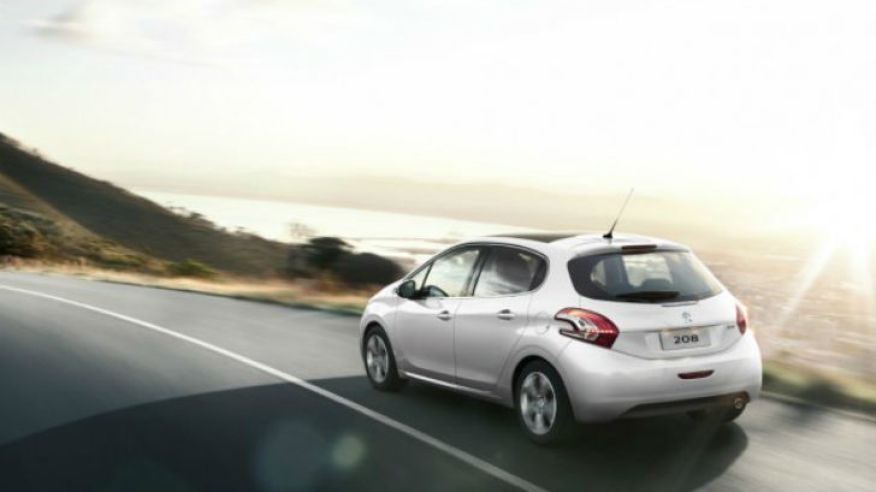 peugeot-208-2015
