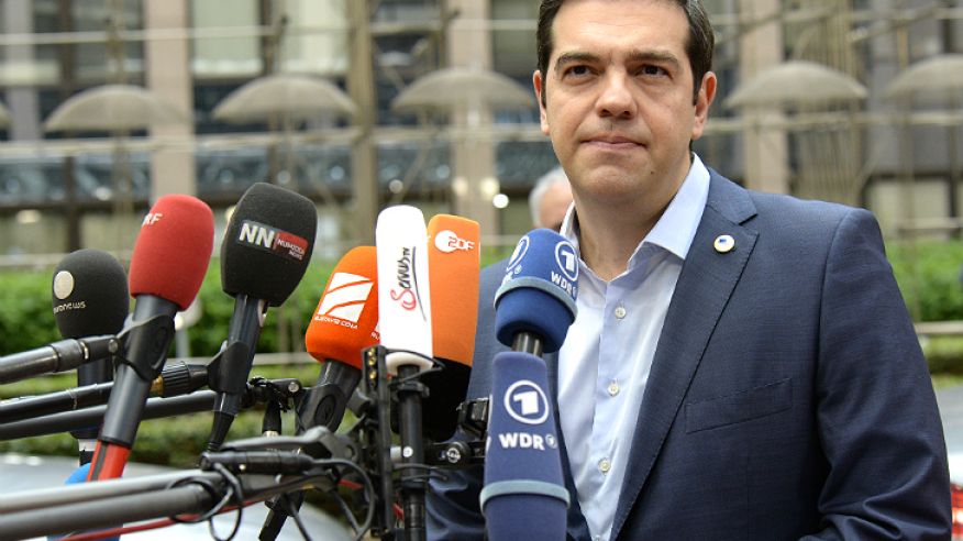 alexis-tsipras-ahora-debera-enfrentar-la-reaccion-de-la-sociedad-griega-credito-afp