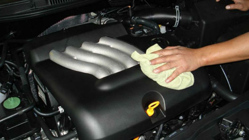 tips-para-limpiar-el-motor-del-auto