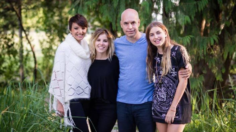 Sucesor. En familia, Larreta y Lousteau esperaron la segunda vuelta en la Ciudad.