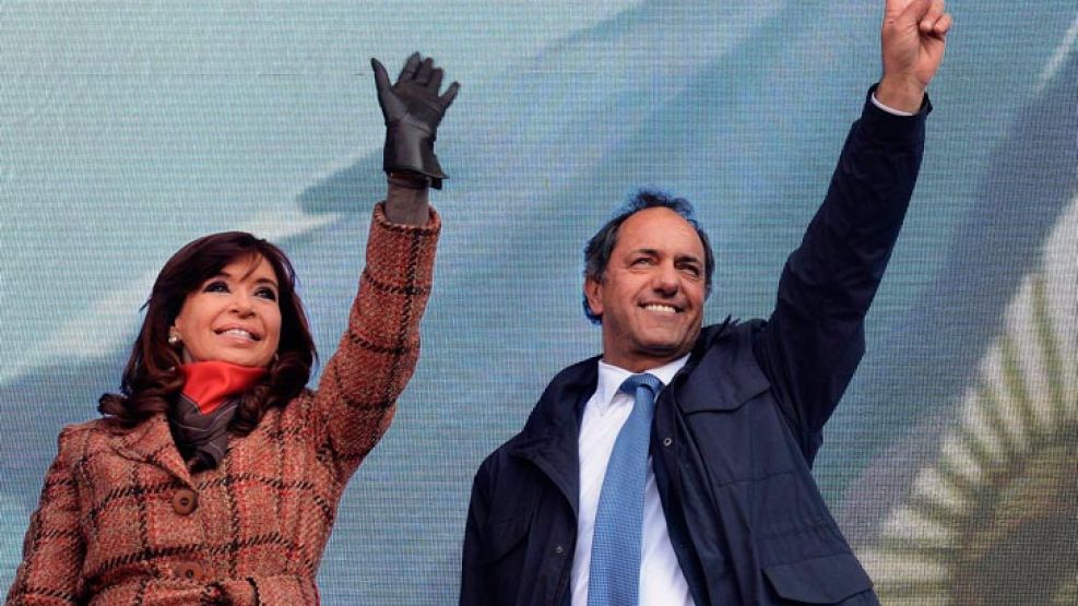 Cristina y Scioli, juntos en un acto de campaña en Cañuelas