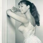 Yvonne Craig (26)