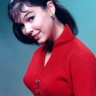 Yvonne Craig (40)