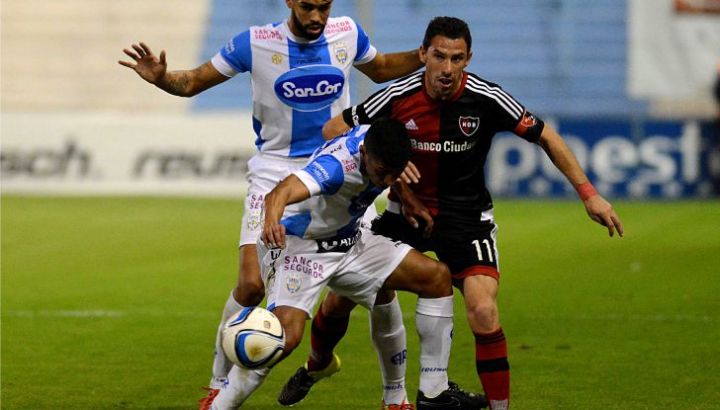 0821-rafaela-newells-g-telam