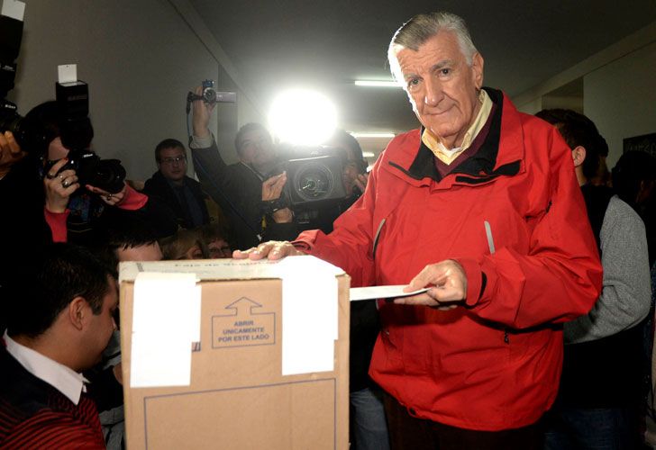 José Luis Gioja, en San Juan, al votar