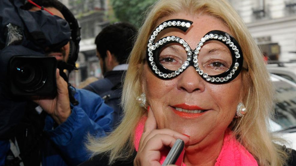 Carrió aseguró estar "divina" en su llegada a los 60 años, durante los comicios.