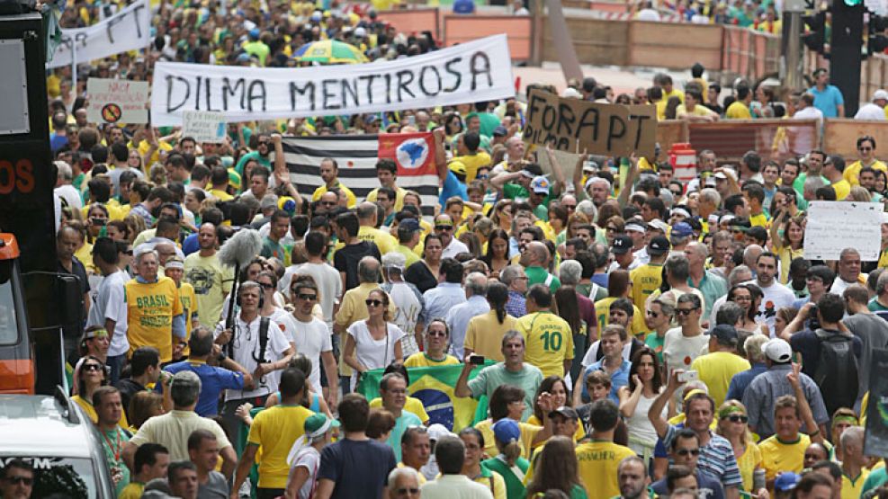 Más de un millón de brasileños se esperan en las manifestaciones de hoy en cientos de ciudades.