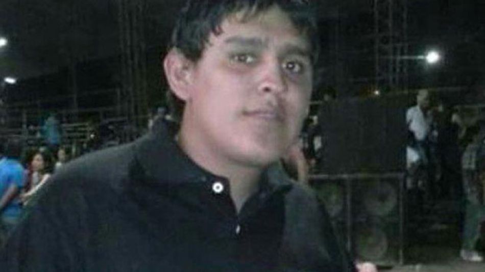 Ariel Velázquez.