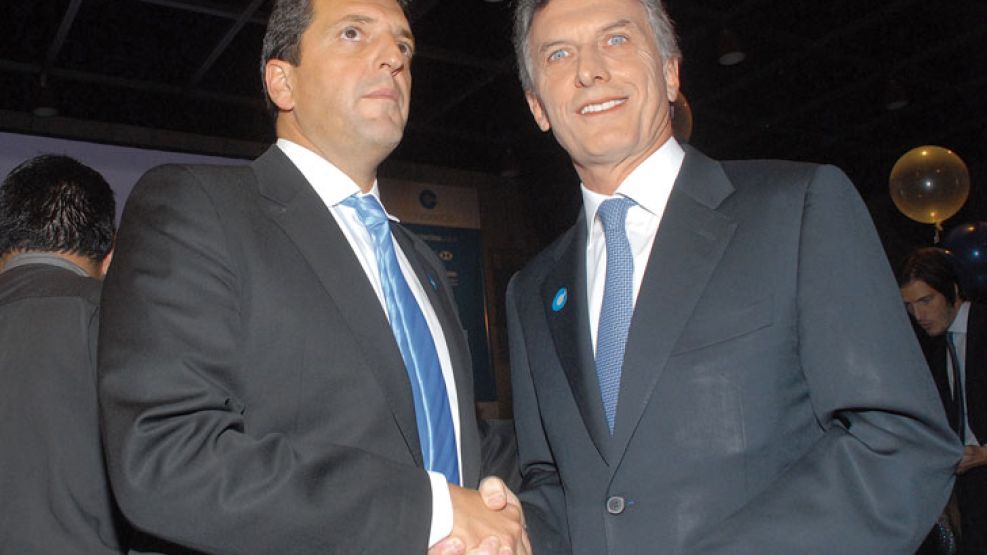 Los candidatos presidenciales Sergio Massa y Mauricio Macri.