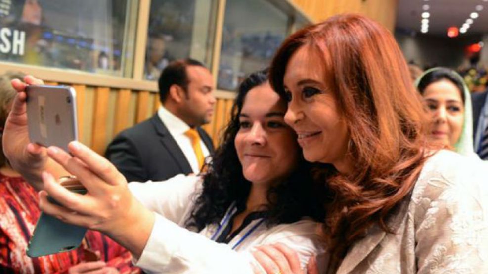 La presidenta Cristina Fernández de Kirchner compartió en Twitter fotos de su visita a la ONU, en Nueva York.