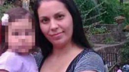 El 7 de septiembre de 2014, Paola Acosta fue encontrada en una alcantarilla. Junto a ella, estaba su pequeña hija, quien logró sobrevivir tres días junto al cuerpo de su mamá. El caso continua impune.