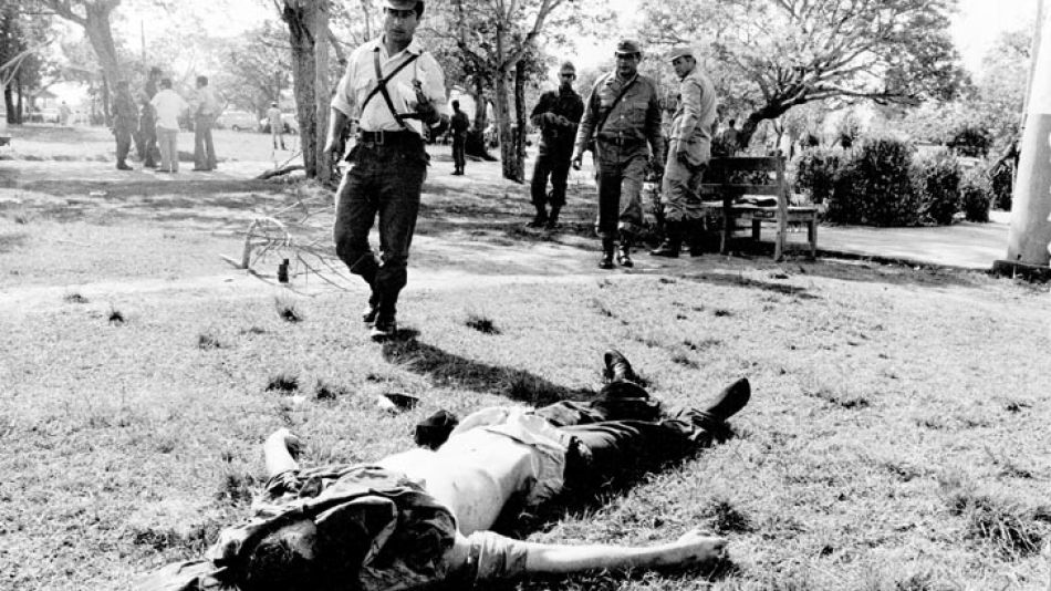 Los cuerpos de los montoneros quedaron en el cuartel