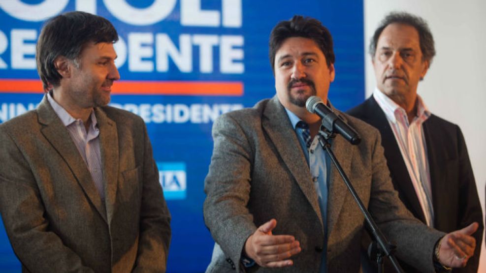 El candidato presidencial Daniel Scioli participó de un acto con su posible ministro: Maurice Closs.