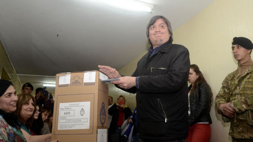 Ya votó Máximo Kirchner.