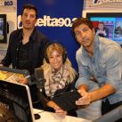 La modelo y comunicadora Soledad Solaro, Toti Pasman y Nico Esquibel, el equipo completo del programa radial Wake Up, en el top del prime time matutino de radio FM Delta 90.3.