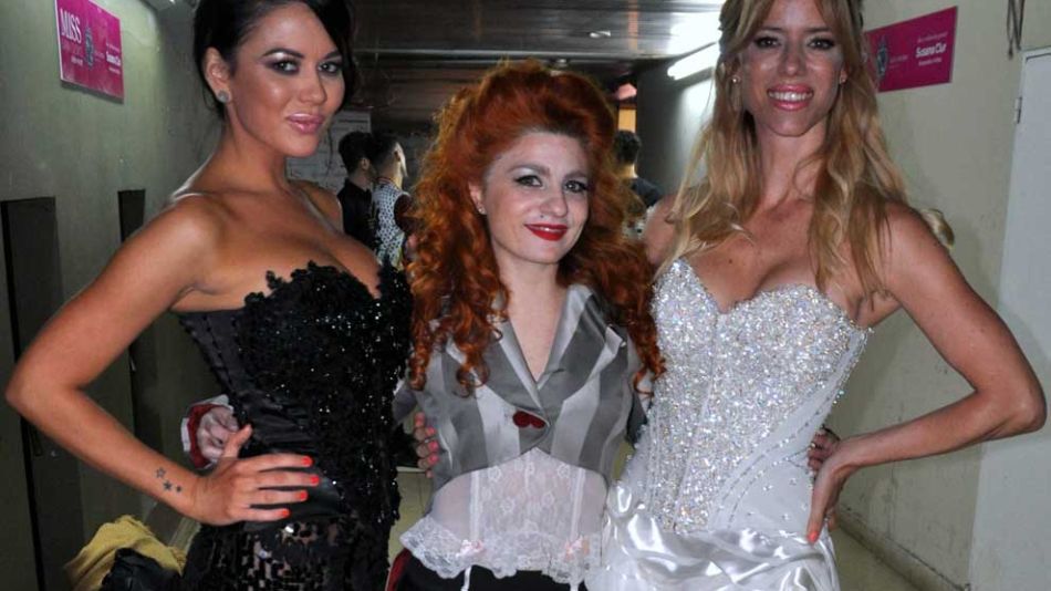 Karina Jelinek y Nicole Neumann acompañaron a la diseñadora de alta costura Verónica de la Canal que brilló en el Miss San Isidro Union Pacific 2015.