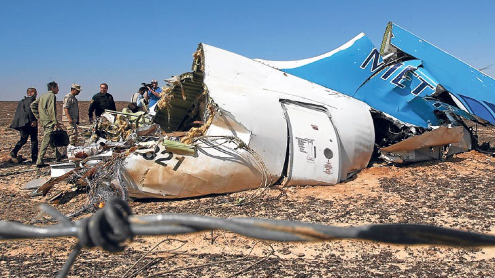 Dudas. El Airbus A321 cayó el sábado pasado, y causó la muerte de 224 personas. 