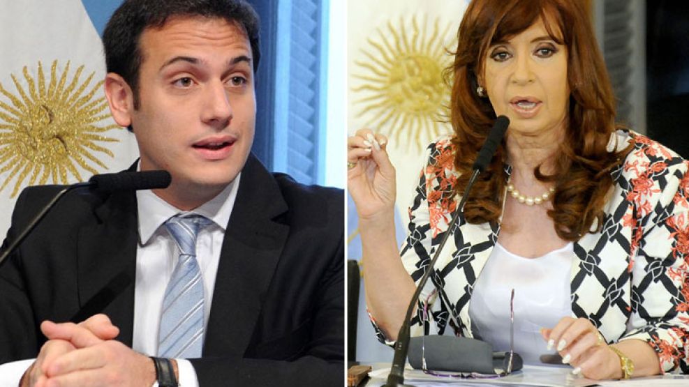 Izquierda: Julián Álvarez. Derecha: la presidenta Cristina Fernández de Kirchner.