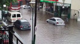 Cangallo, a 1 cuadra de la estación de Temperley.