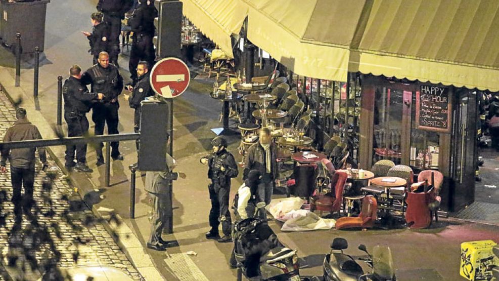 Francia de luto. Un grupo de ataques simultáneos sembraron horror en la capital francesa.  