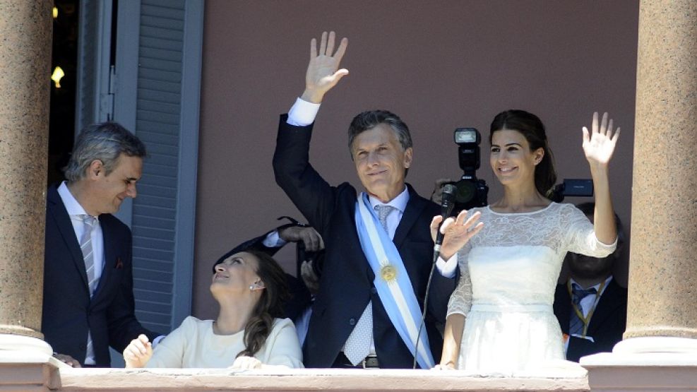Macri desde el balcón de la Casa de Gobierno