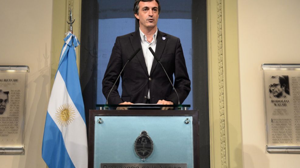 Bullrich habló sobre la represión luego de anunciar el pago de fondos especiales para salarios a docentes de siete provincias del norte argentinos.